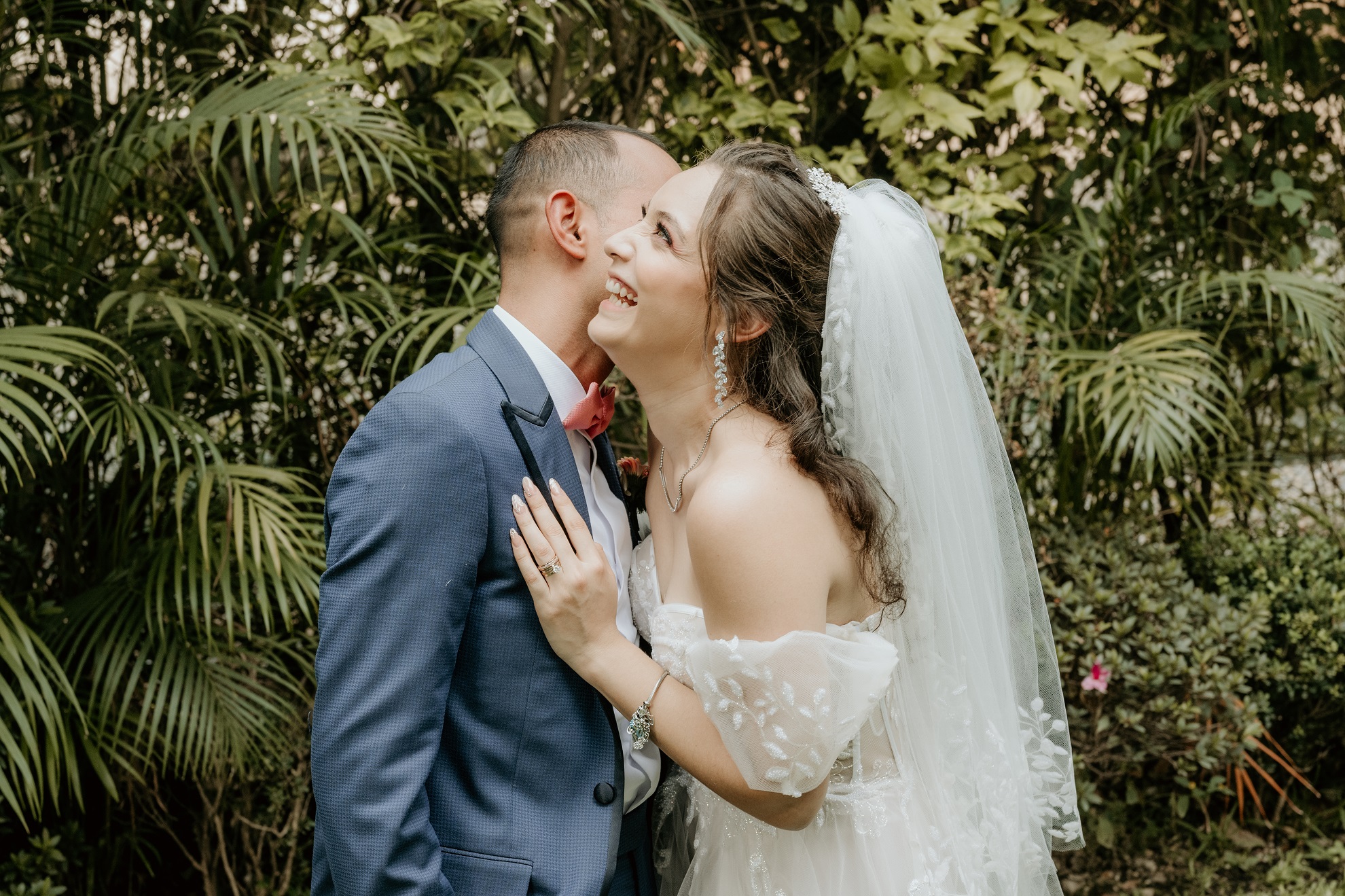 Boda pareja feliz